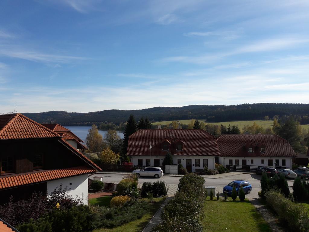 Lipno Lake House เชดนีวีตอน ภายนอก รูปภาพ